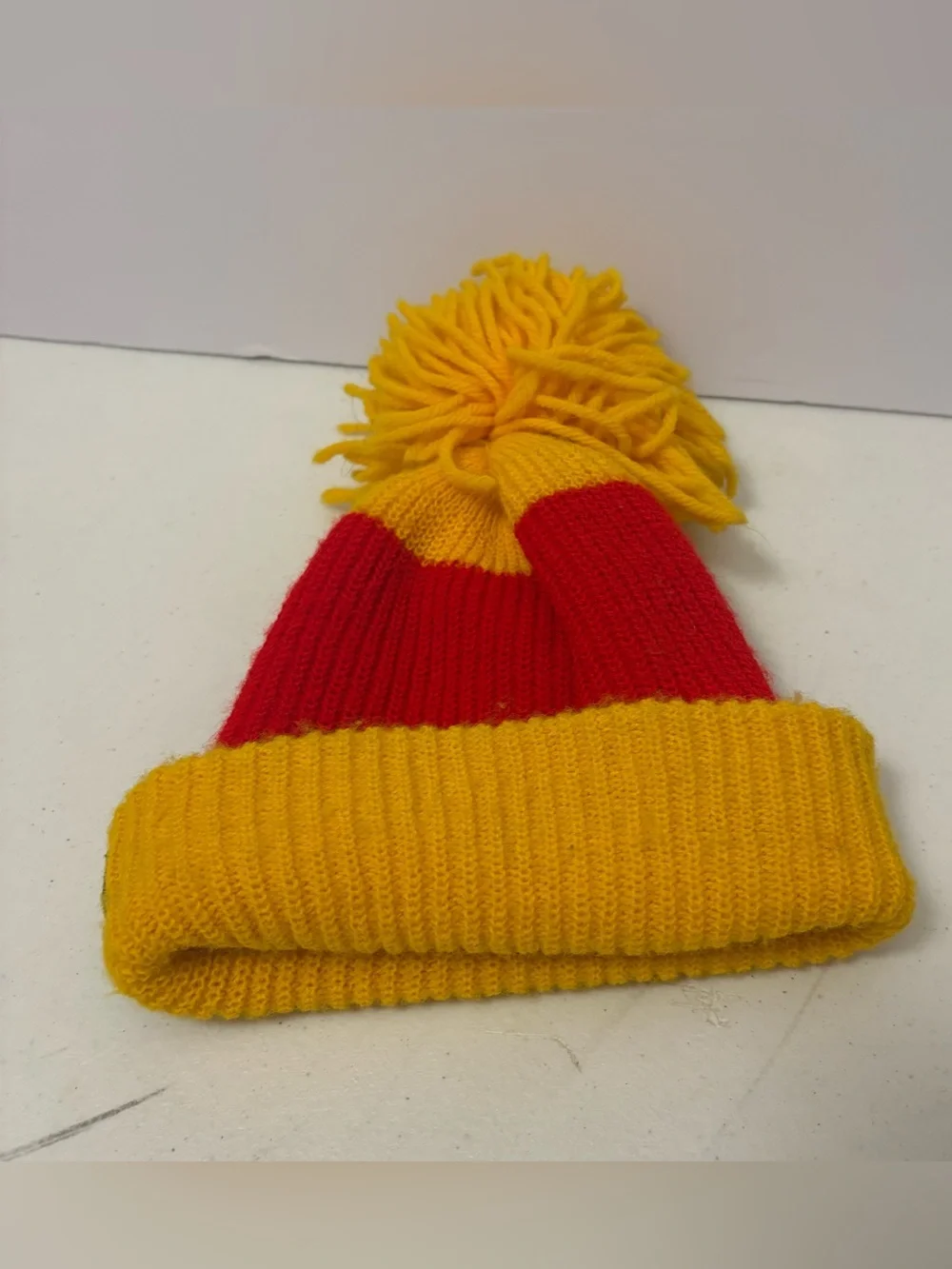 VTG Sesame Street Big Bird Kids Size Beanie Cap Muppet Winter Knit Hat